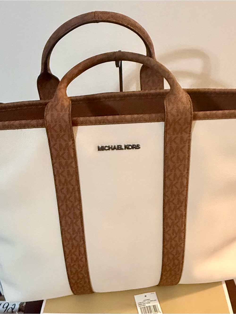 Michael Kors COOPER Wide Day Tote – Leather – NWT – Unisex Neutral